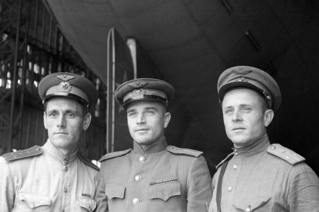 1946 - ������ ��������� "������"