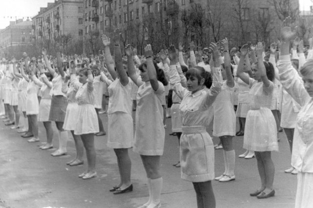 ��.1985 - "��� �� ���� ����"