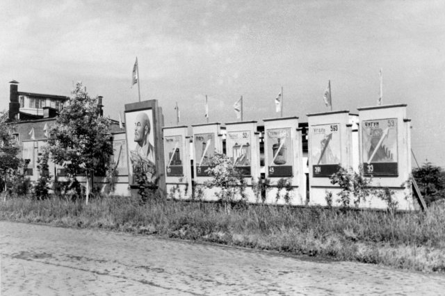 ��.1957 - �� ���������� ���