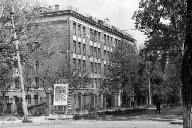 ��.1985 - ����� �1