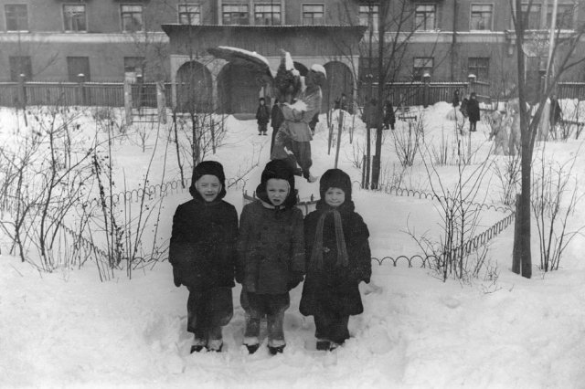 ��.1957 - �� ���������� �������� ���� N8 (���)