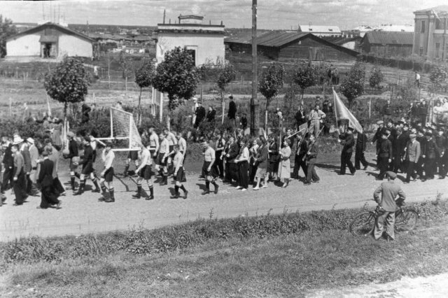 ��.1955 - ����������� ������� � ������ �� "������"