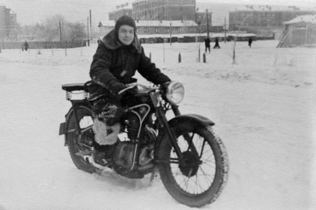 01.02.1960 - ������ ����� ������� ������
