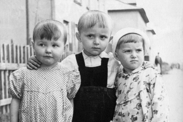 04.1959 - "��������� �������"