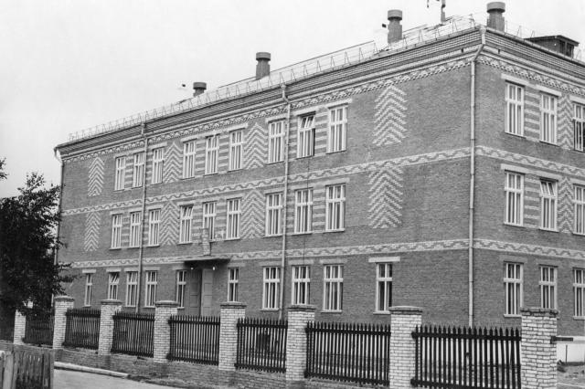 1961 - ����� � ������ �������