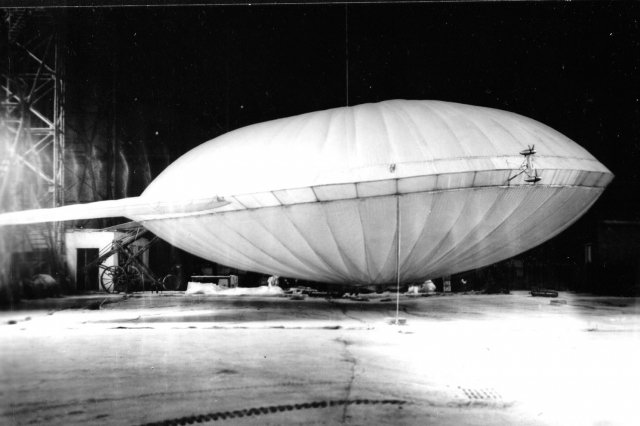 ��.1978-80 - ����������������� ������ ��������� ���� "Sky Ship"