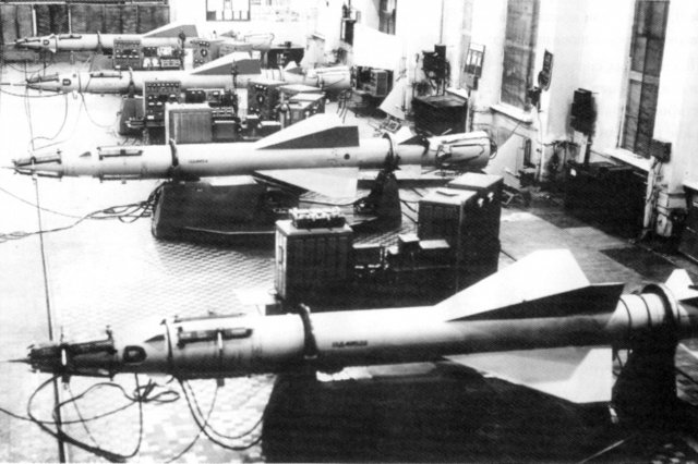 ��.1960 - ������ ��� ��� ����������� �������� ����� �-750 � ���� ���