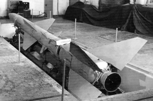 ��.1960 - �������� ������ �-750 �� ����������� � ���� ���