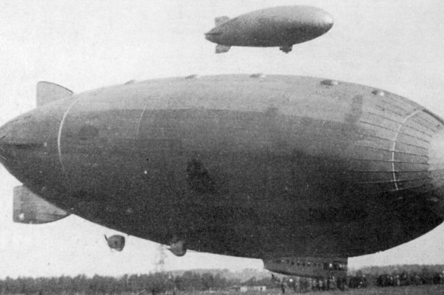 ��.1935 - ��������� ����-�6 "����������". � ������� - ����-�7