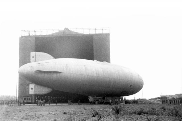 1946 - ��������� "������" ����� � ��������