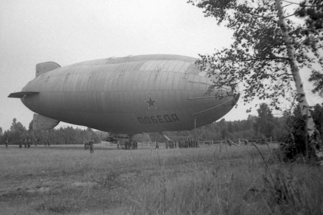 1946 - ��������� "������" �� ˸���� ���� � ������������