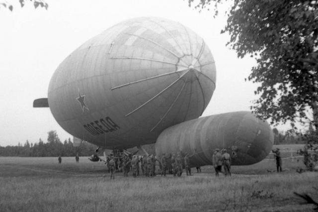 1946 - ��������� "������" �� ˸���� ���� � ������������