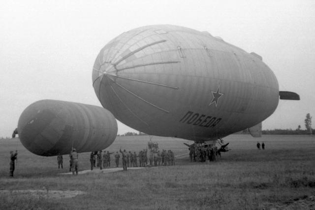 1946 - ��������� "������" �� ˸���� ���� � ������������