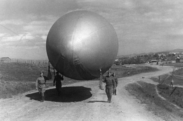 10.1943 - �������� ����������� �� �����