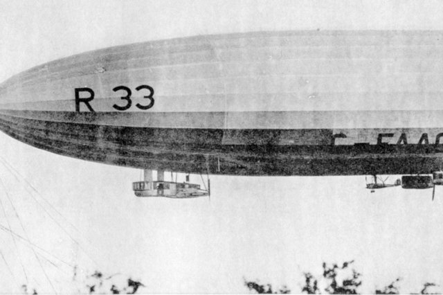 ��.1919 - ���������� ������� ��������� R-33 �� ���������� �����