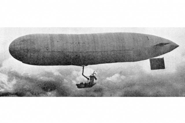 1909 - ���������� ������ ��������� Parseval P-1