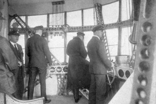 1930 - ����������� ����� ��������� LZ-127 "Graf Zeppelin"