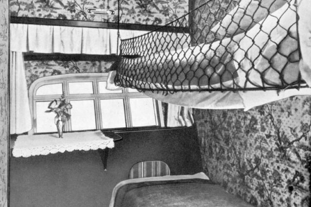 1929 - ������������ ����� ��������� LZ-127 "Graf Zeppelin"