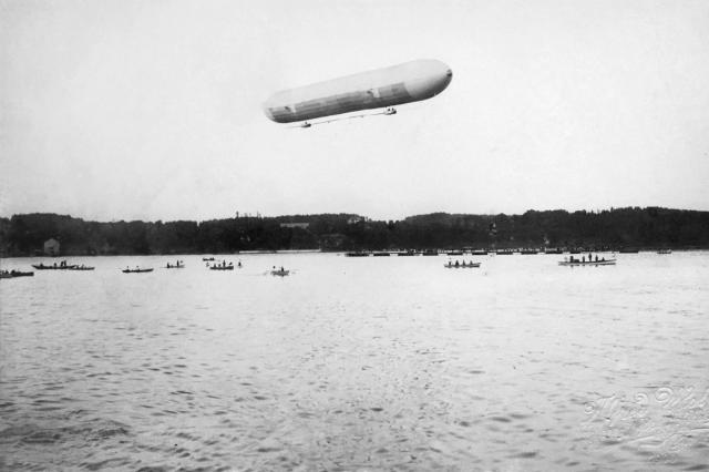 02.07.1900 - ����� ��������� LZ-1 �� ��������� �����