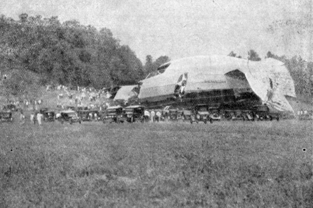 03.09.1925 - ������������ ��������� ZR-1 "Shenandoah" ����� ����������, � ������� ������� 14 �������