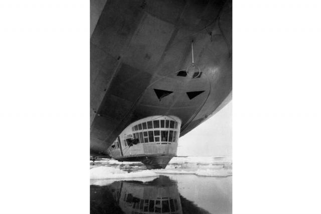1931 - ��������� LZ-127 "���� ��������" � ����� "�����"
