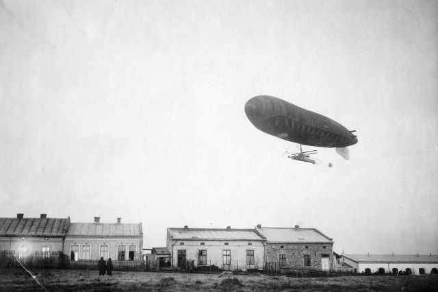 1913 - ��������� "������" ��� ������ � �������